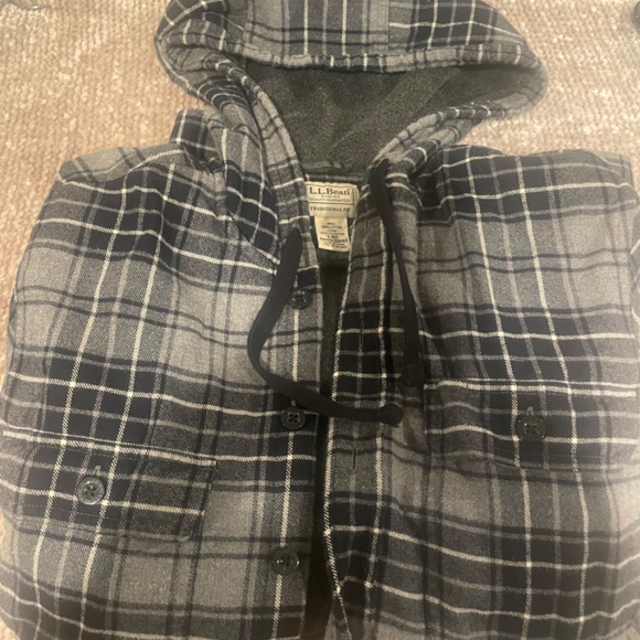 L.L. Bean - Picture 3 of 3